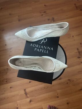 Adrianna Papell Ivory Lace Pointed-Toe Ballet Flats